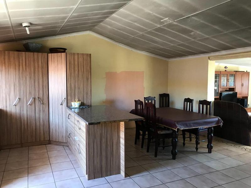 3 Bedroom Property for Sale in Bochabella Free State